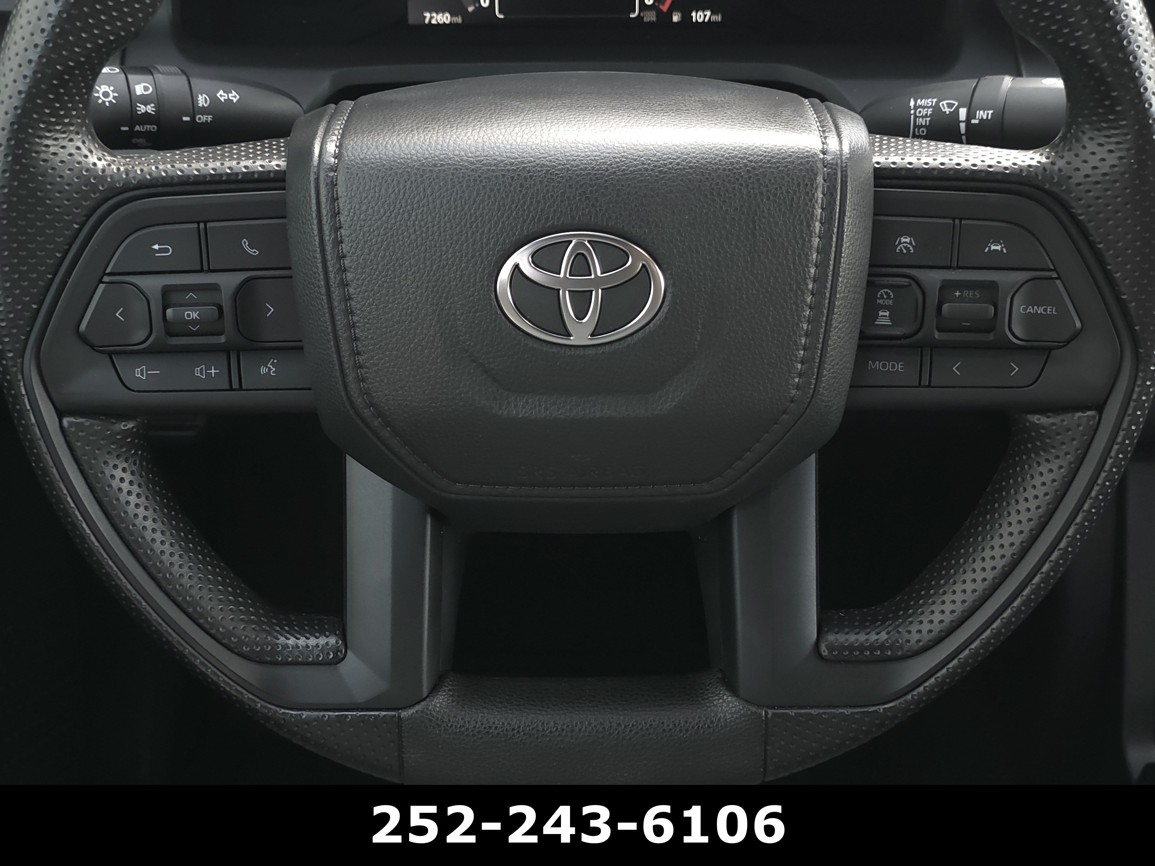 Used 2025 Toyota Tacoma SR5 AWD/4WD image 24