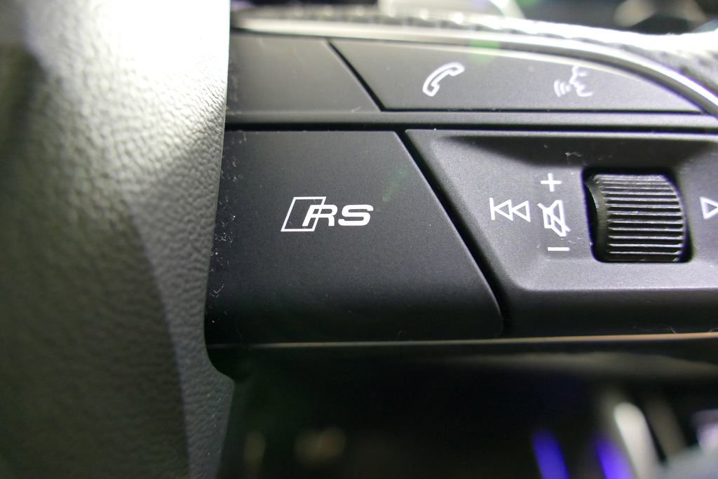 Used 2023 Audi RS Q8 image 16