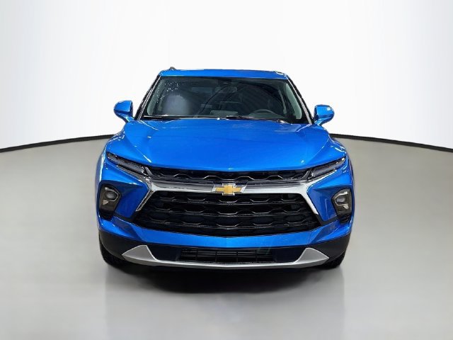 New 2026 Chevrolet Blazer LT w/ Convenience Package AWD/4WD image 3