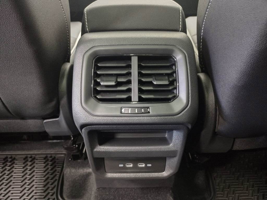 New 2026 Volkswagen Taos SEL AWD/4WD image 33