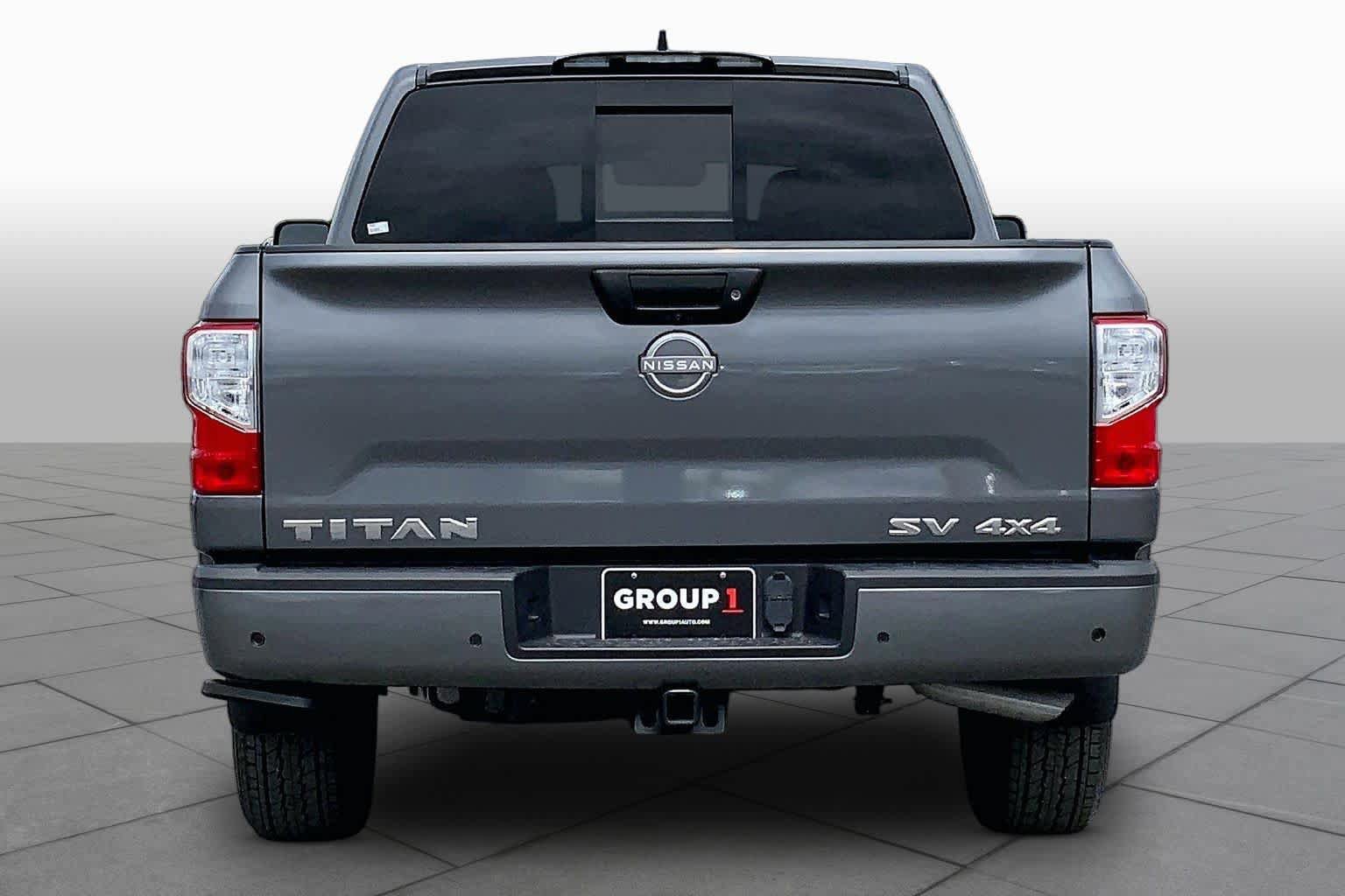 Used 2023 Nissan Titan SV w/ SV Convenience Package AWD/4WD image 5