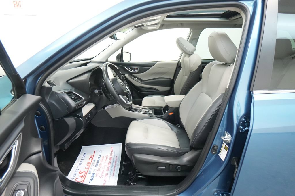 Used 2023 Subaru Forester Limited w/ Popular Package #3 image 16