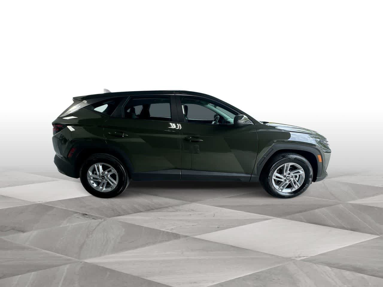 Used 2026 Hyundai Tucson SE FWD image 9