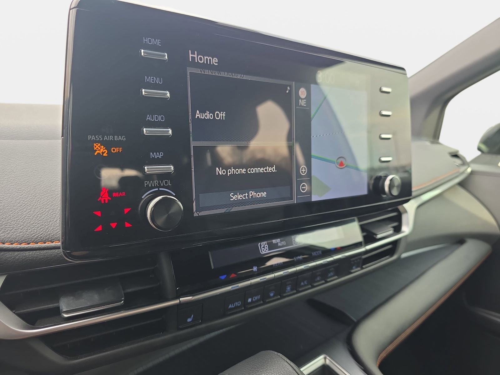 Used 2022 Toyota Sienna XSE image 21