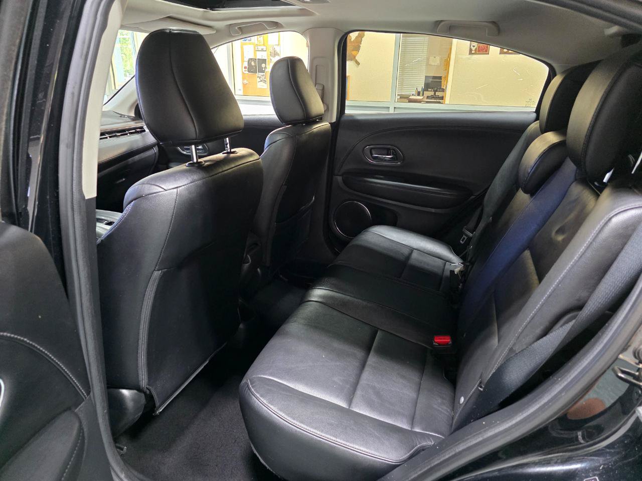 Used 2017 Honda HR-V EX-L image 19