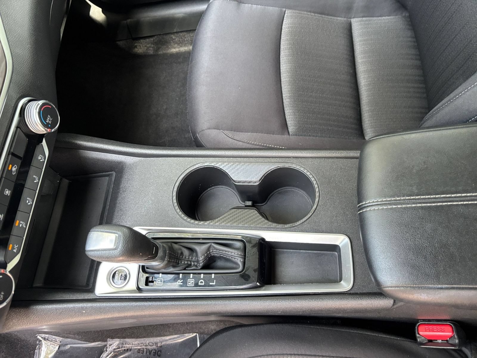 Used 2025 Nissan Altima 2.5 SV FWD image 40