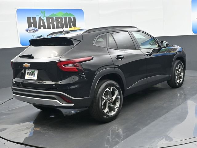 Used 2025 Chevrolet Trax LT w/ LT Convenience Package image 5