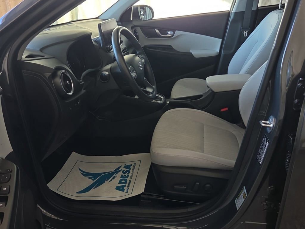 Used 2023 Hyundai Kona SEL w/ Convenience Package image 9