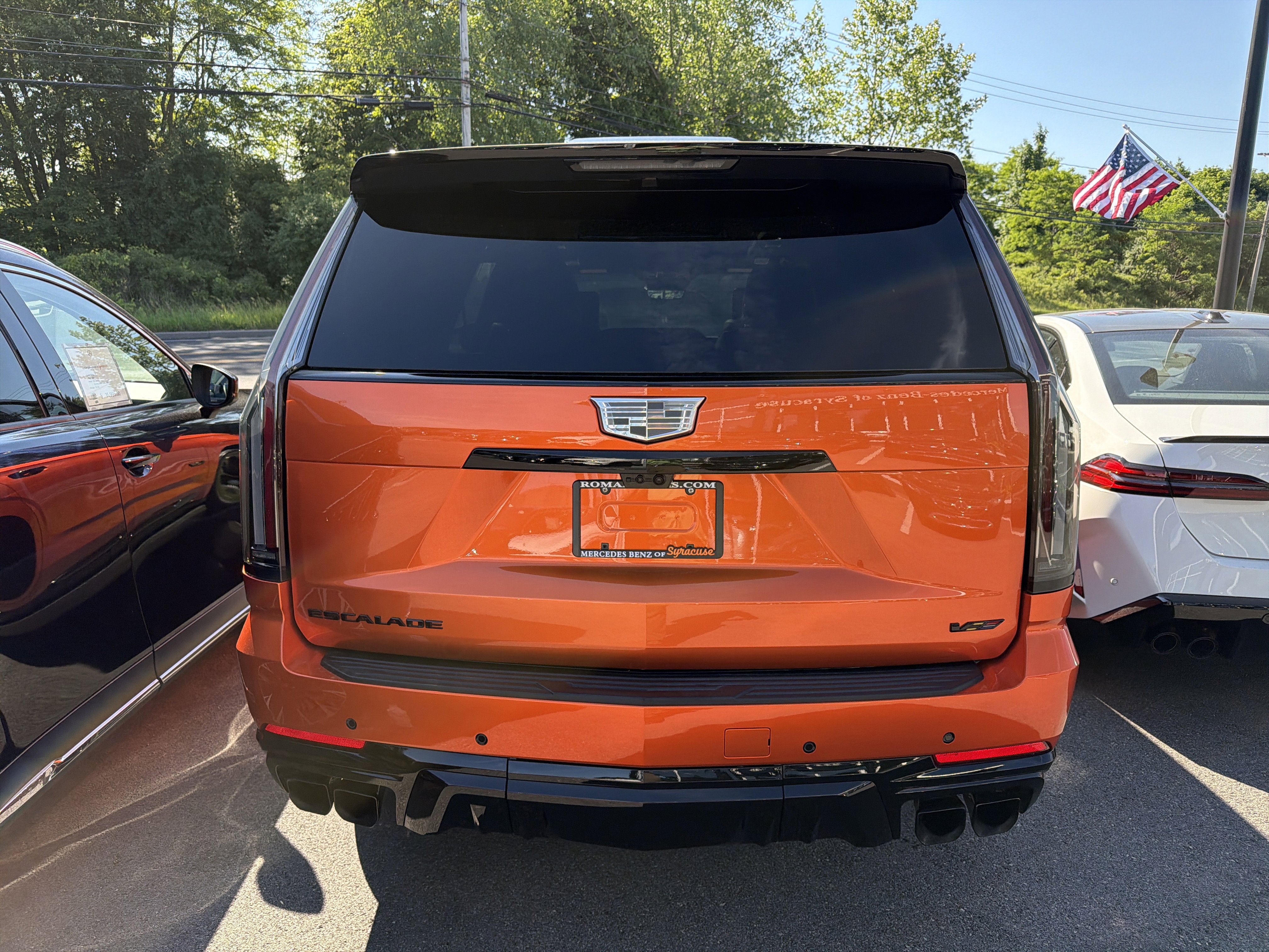 Used 2025 Cadillac Escalade V AWD/4WD image 6