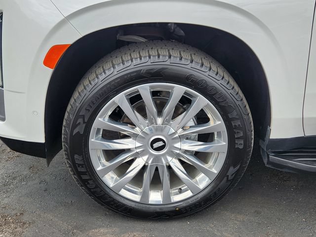 Used 2021 Cadillac Escalade Premium Luxury AWD/4WD image 21