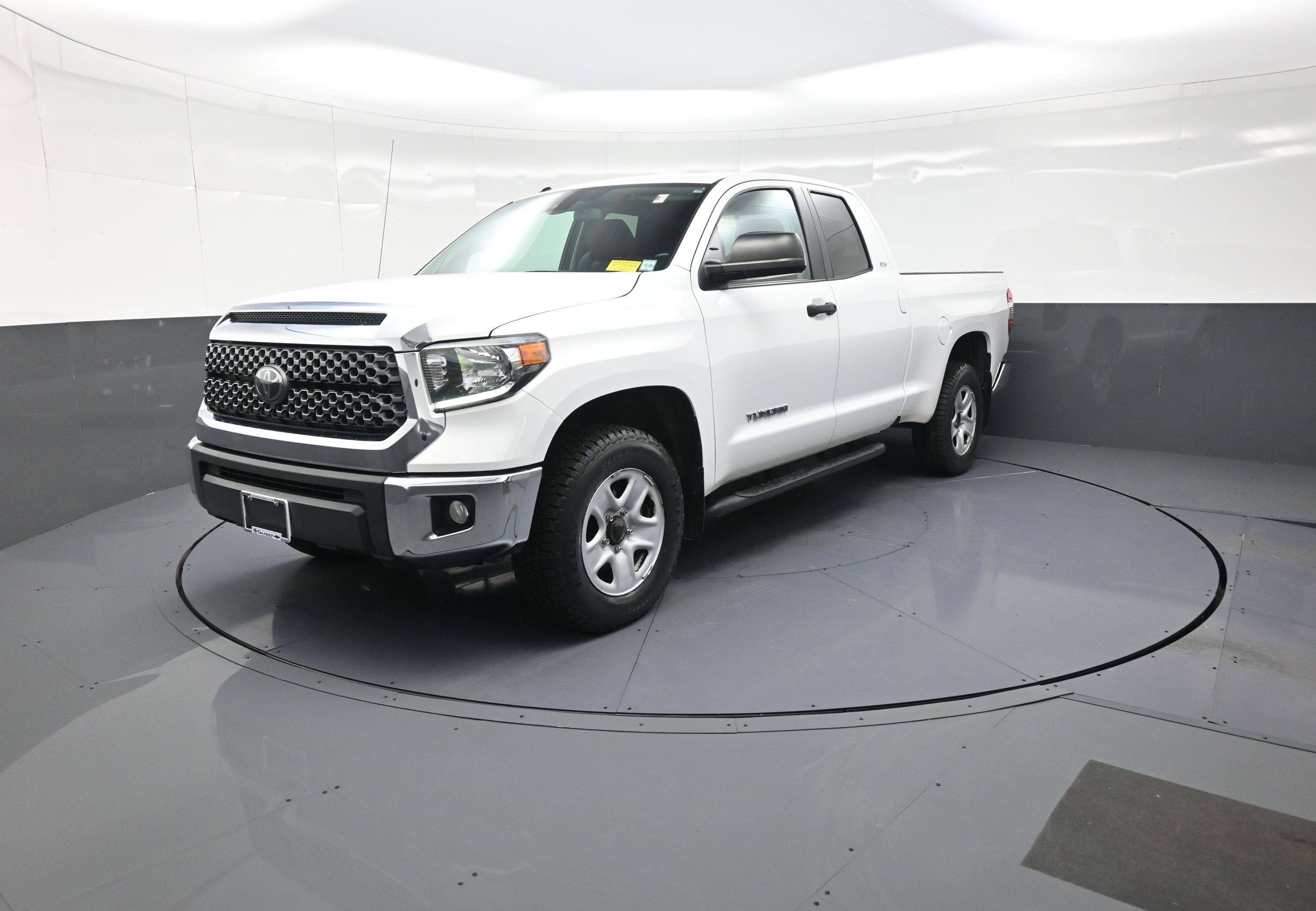 Used 2018 Toyota Tundra SR5 image 7