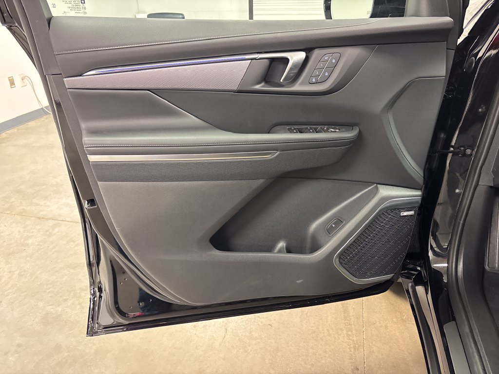 New 2026 Buick Enclave Sport Touring w/ Power Package FWD image 25