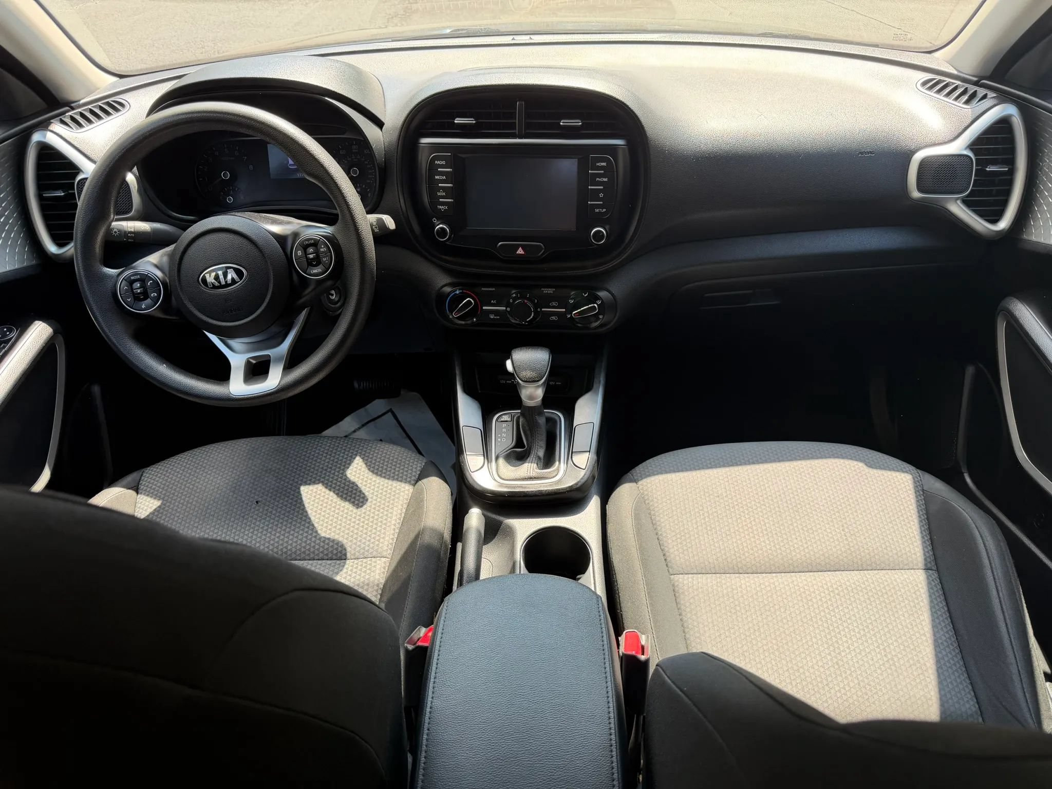Used 2020 Kia Soul LX FWD image 12