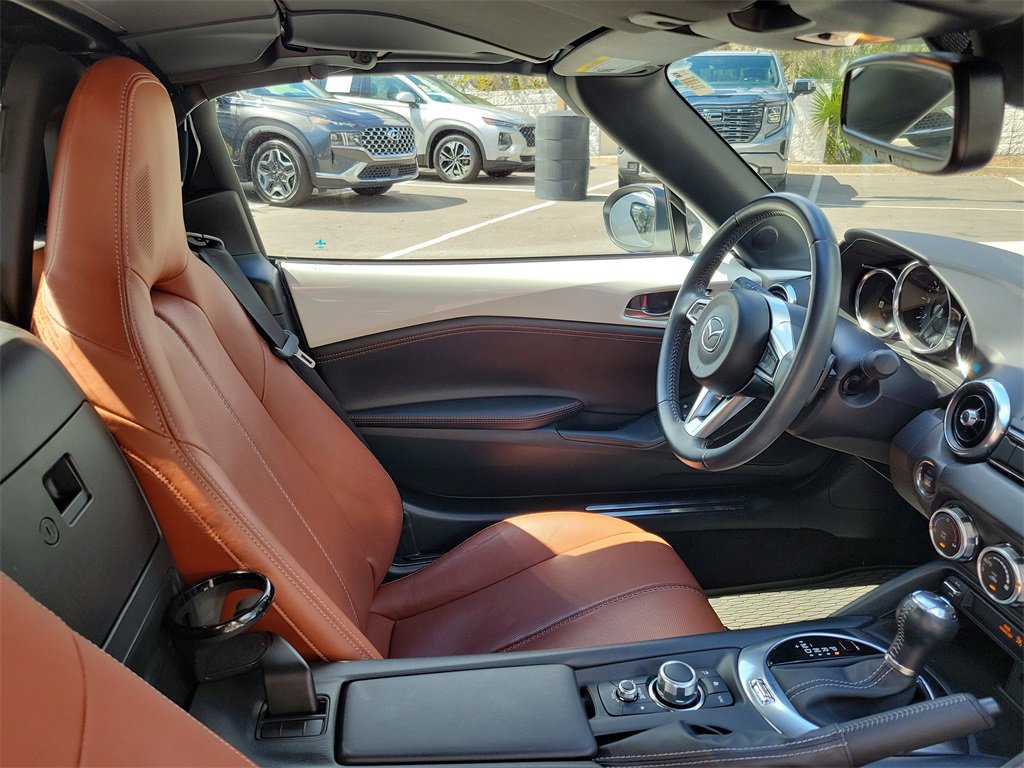 Used 2023 MAZDA MX-5 Miata Grand Touring w/ Weather Package image 86