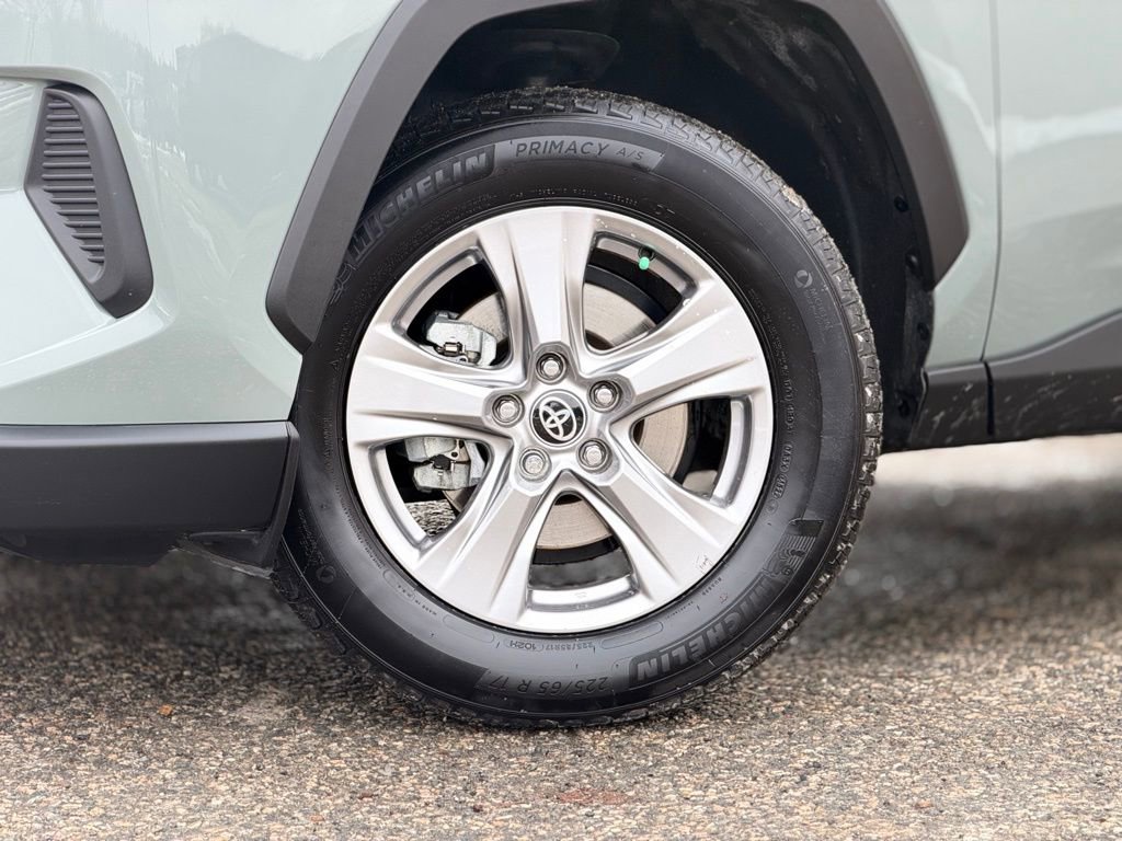 Used 2023 Toyota RAV4 XLE w/ Convenience Package image 2
