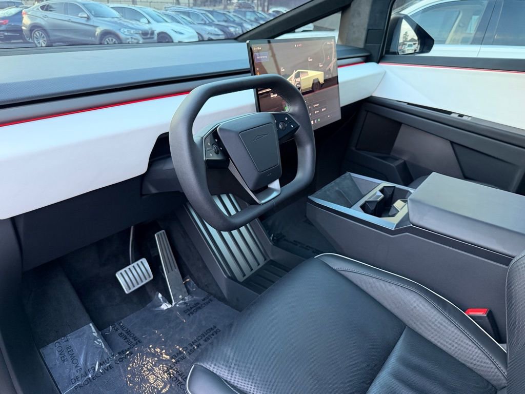 Used 2024 Tesla Cybertruck AWD Crew Cab image 9