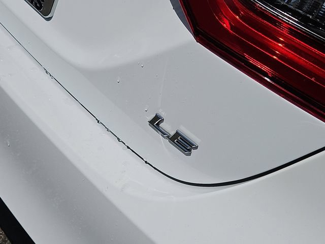 Used 2022 Toyota Camry LE image 7