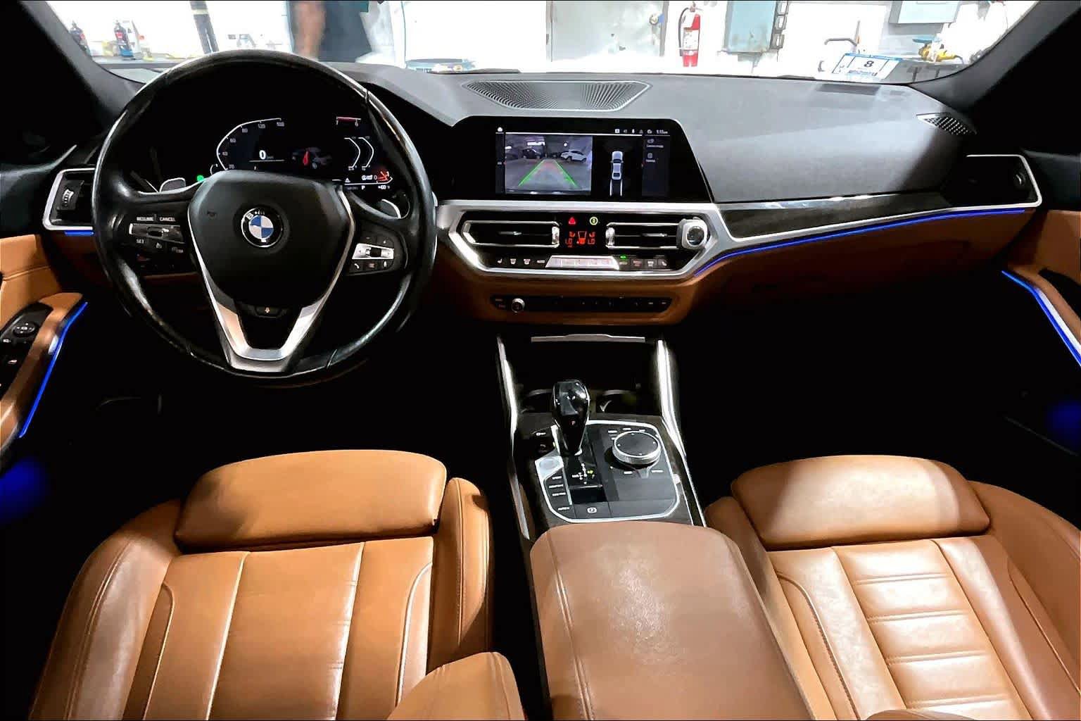 Used 2021 BMW 330i xDrive Sedan w/ Premium Package AWD/4WD image 16
