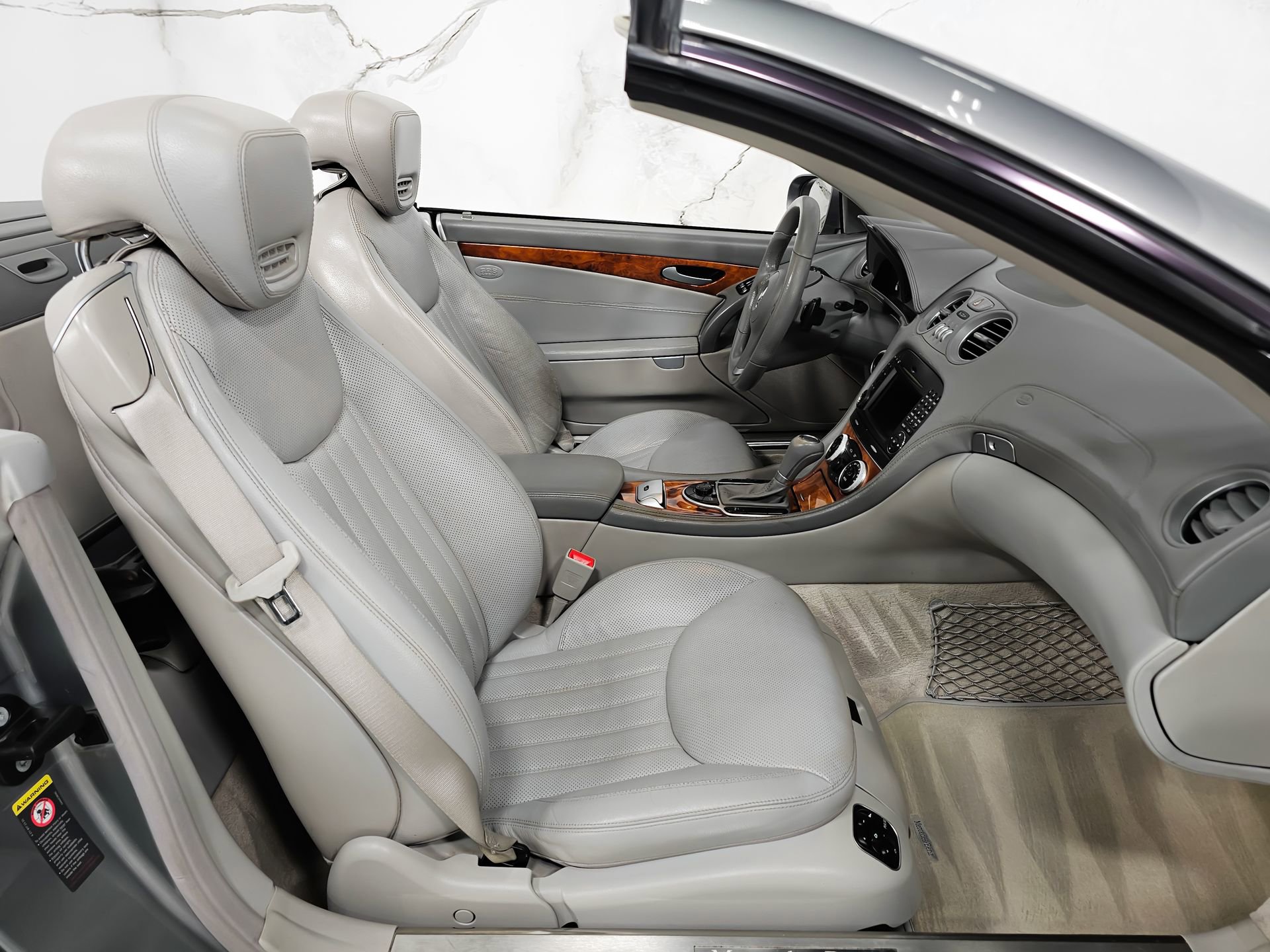 Used 2012 Mercedes-Benz SL 550 image 3