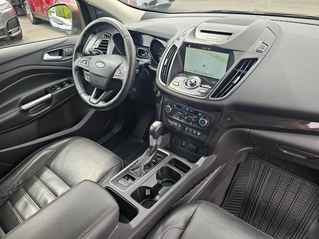 Used 2017 Ford Escape Titanium w/ Canadian Touring Package AWD/4WD image 31