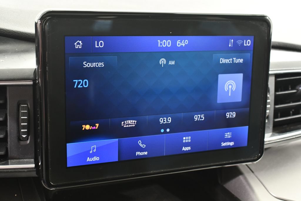 Used 2022 Ford Explorer XLT w/ Equipment Group 202A AWD/4WD image 29