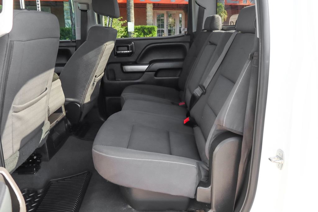 Used 2018 Chevrolet Silverado 1500 LT w/ All Star Edition image 38