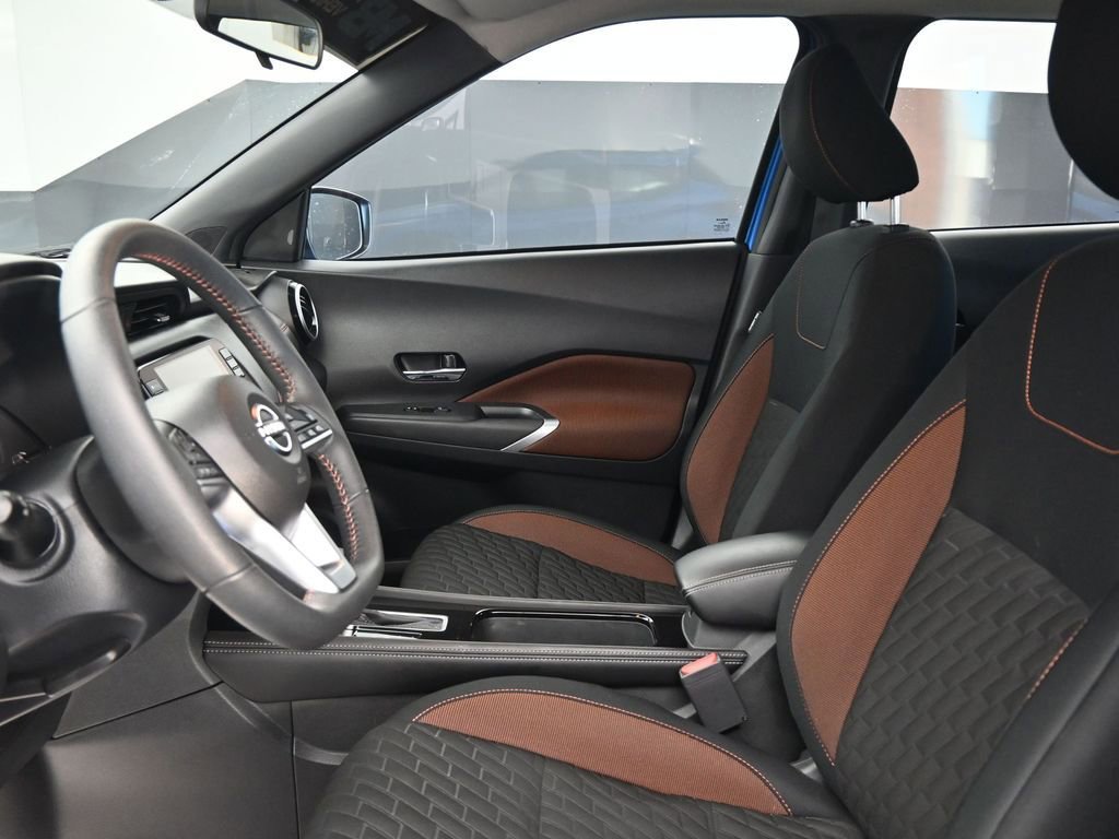 Used 2023 Nissan Kicks SR image 24
