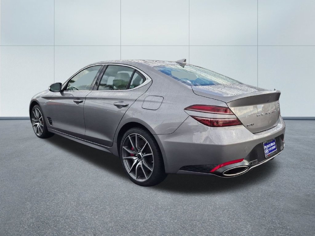 Used 2025 Genesis G70 2.5T RWD image 4