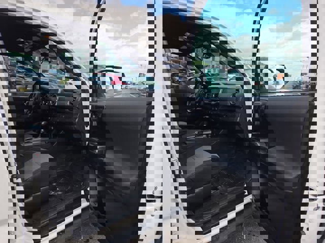 Used 2021 Toyota Tacoma TRD Off-Road w/ Technology Package image 12