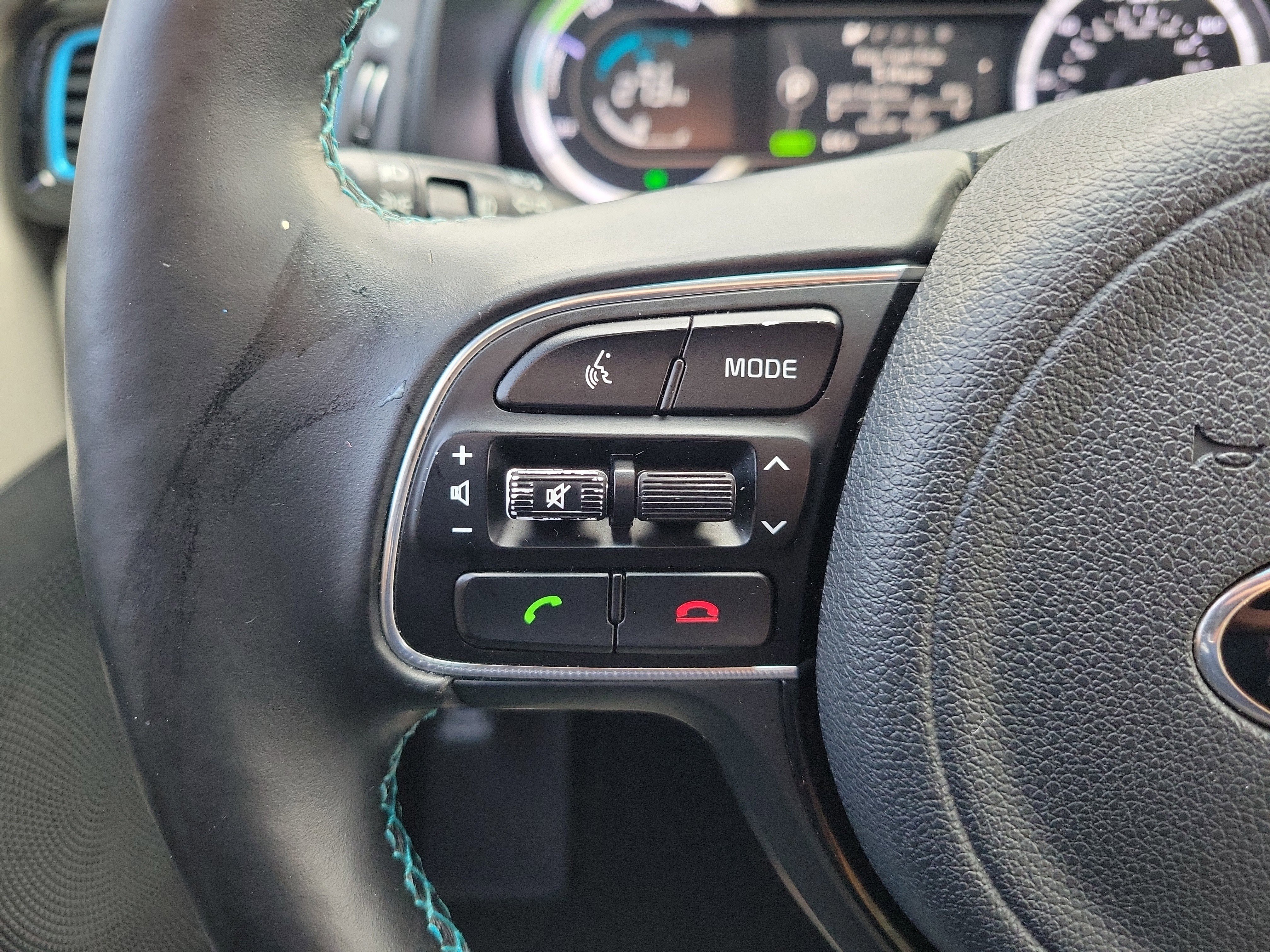 Used 2017 Kia Niro Touring image 28