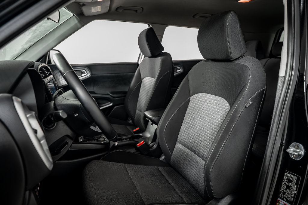 Used 2020 Kia Soul GT-Line FWD image 21