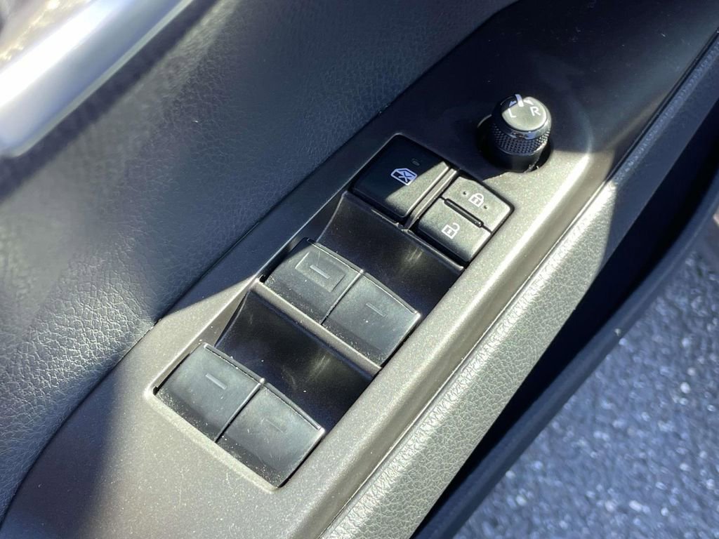 Used 2024 Toyota Camry SE image 17