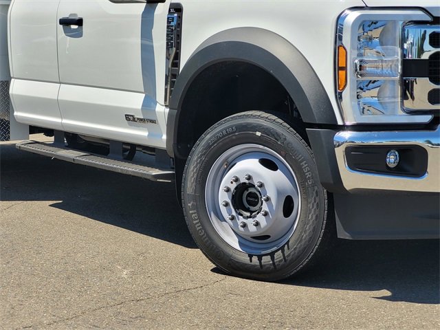 New 2025 Ford F550 2WD SuperCab Super Duty image 2