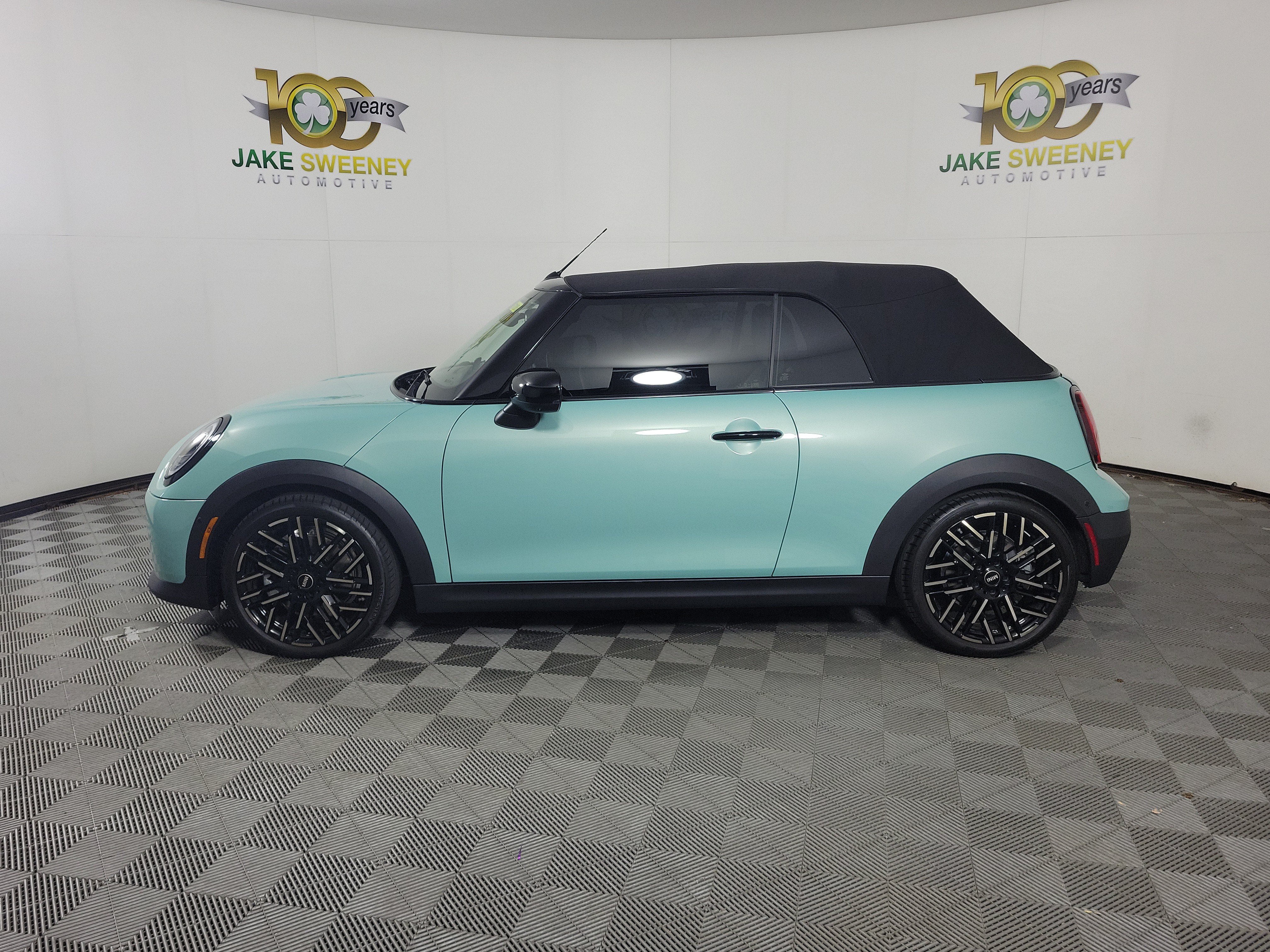 Used 2025 MINI Cooper S FWD image 4