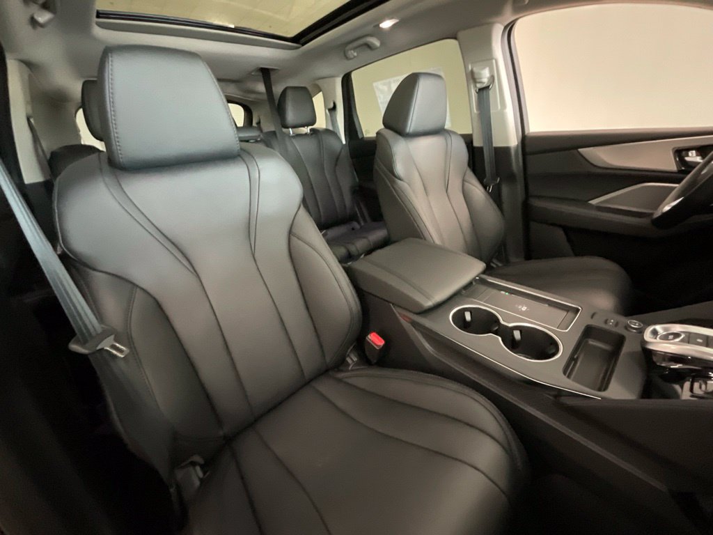 New 2026 Acura MDX SH-AWD image 18