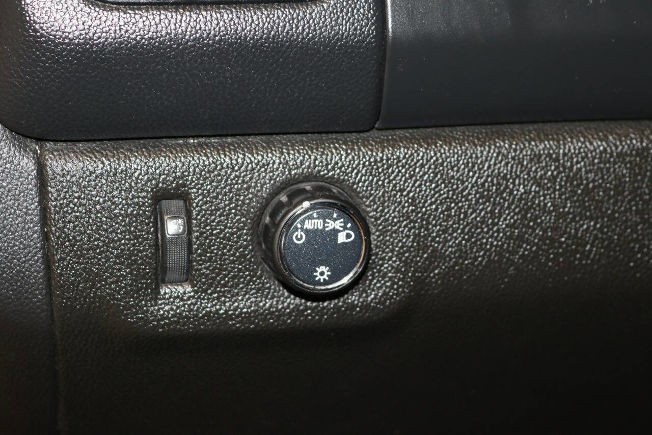 Used 2022 Chevrolet Colorado LT w/ Fleet Safety Package image 57