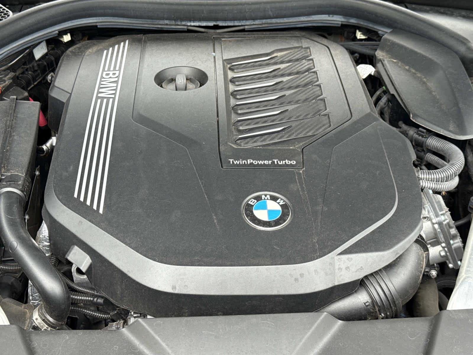 Used 2022 BMW 740i xDrive w/ M Sport Package AWD/4WD image 13