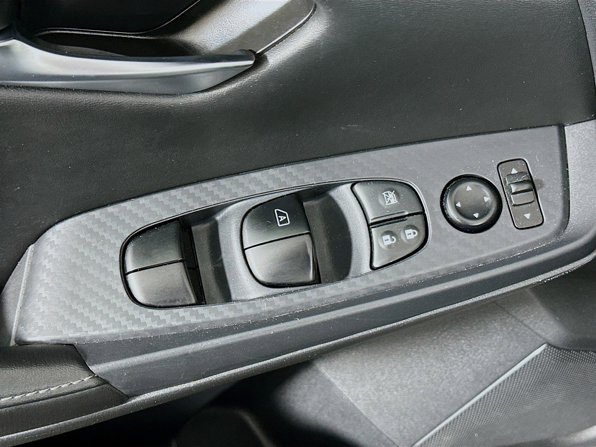 Used 2024 Nissan Sentra SV image 15