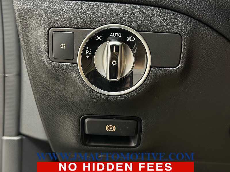 Used 2018 Mercedes-Benz CLA 250 4MATIC image 34