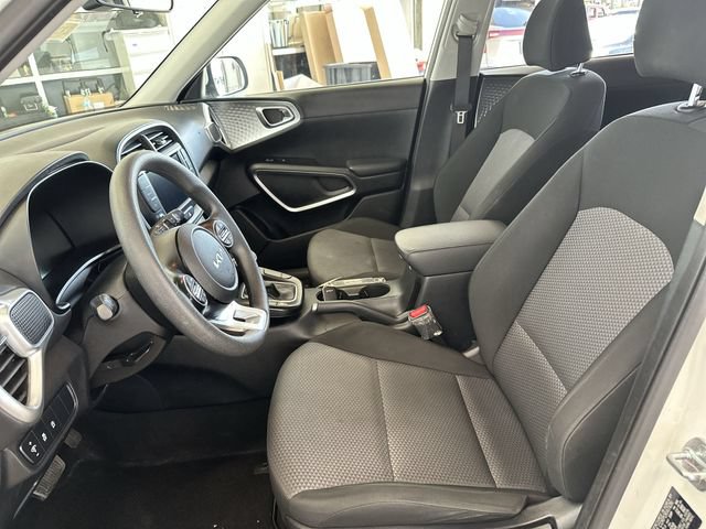 Certified 2023 Kia Soul LX FWD image 15