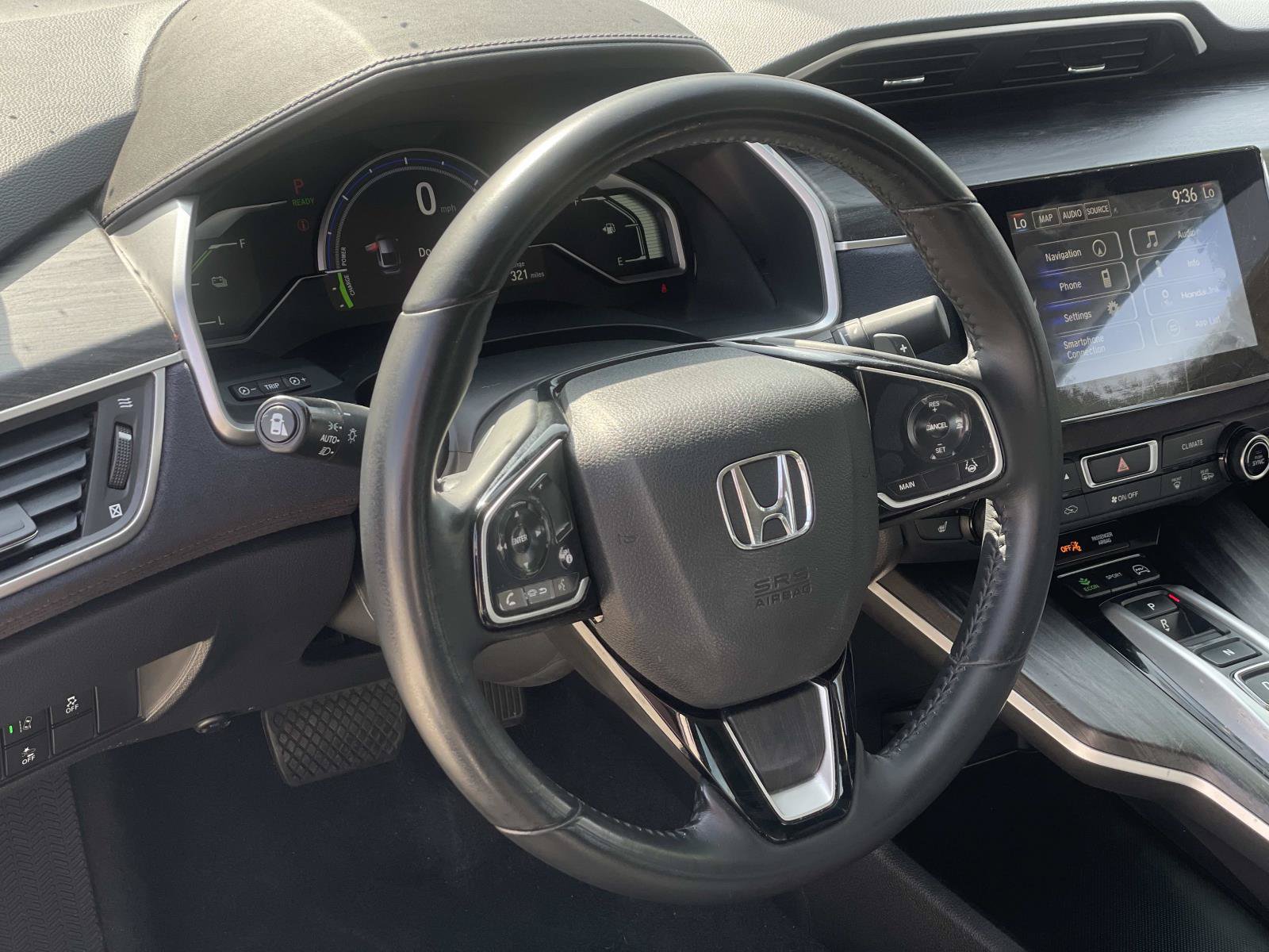 Used 2021 Honda Clarity Touring image 3