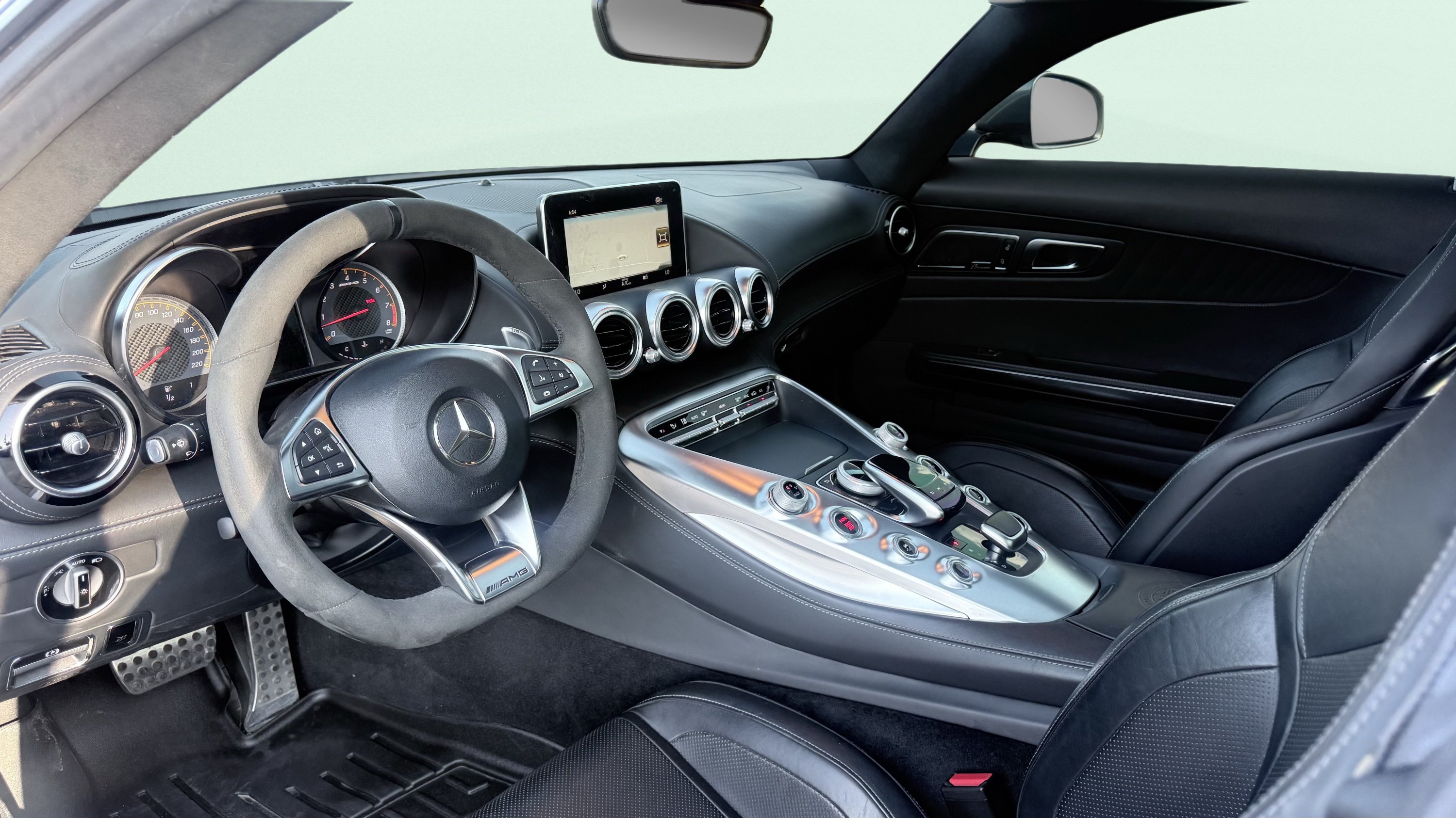 Used 2018 Mercedes-Benz AMG GT C image 19
