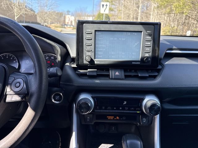 Used 2022 Toyota RAV4 XLE image 18