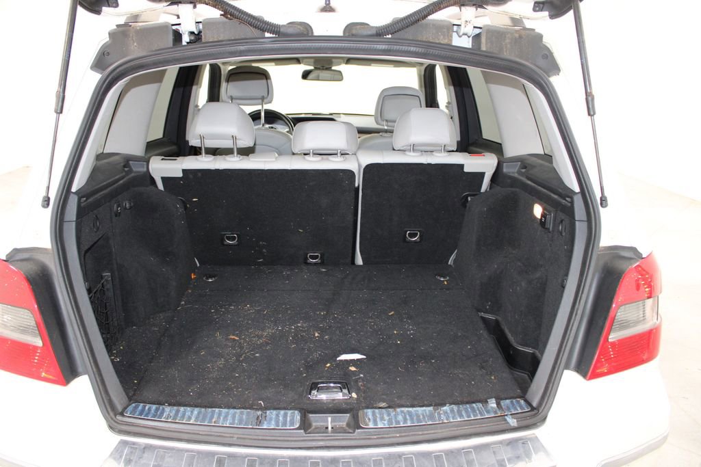 Used 2010 Mercedes-Benz GLK 350 4MATIC image 12