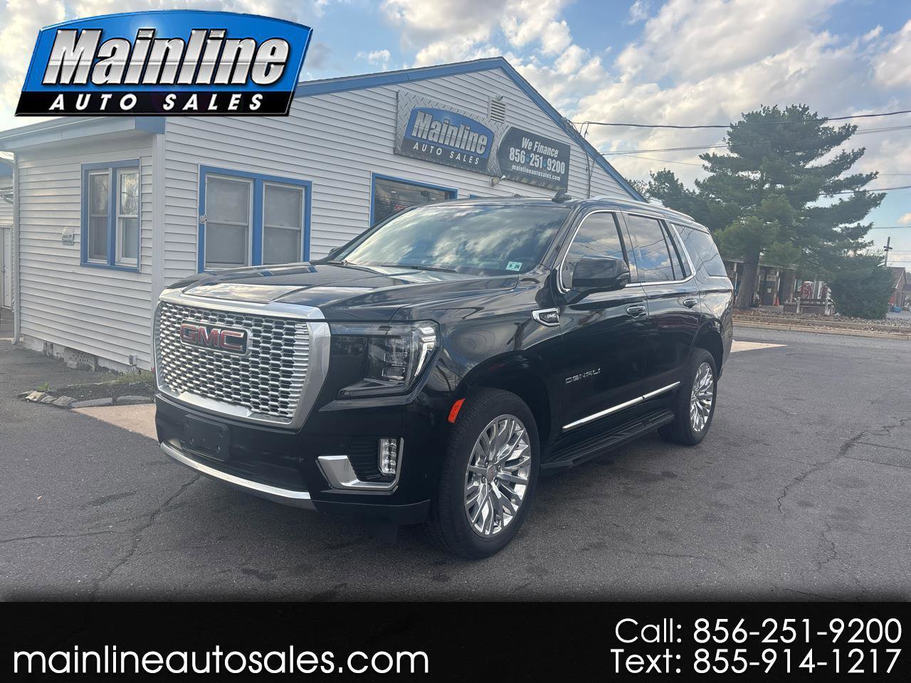 Used 2023 GMC Yukon Denali w/ Max Trailering Package image 1
