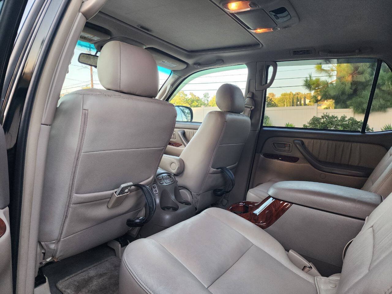 Used 2007 Toyota Sequoia Limited RWD image 12
