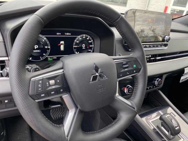 New 2025 Mitsubishi Outlander SEL Black Edition AWD/4WD image 12