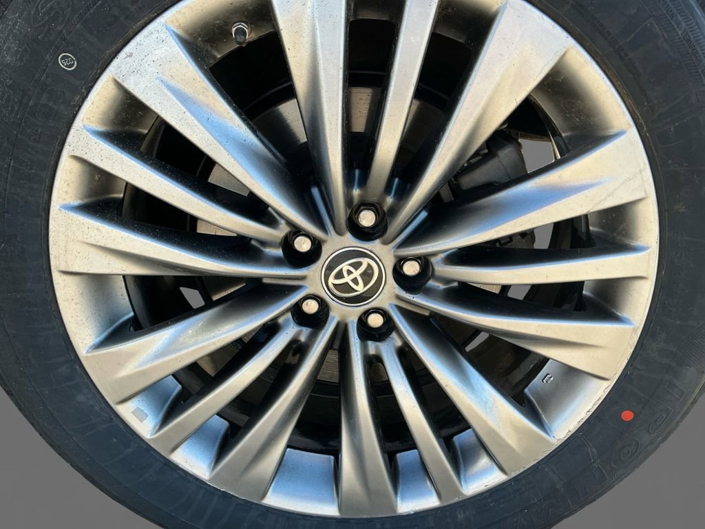 Used 2020 Toyota Highlander Platinum image 14