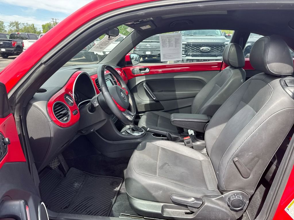 Used 2014 Volkswagen Beetle 2.5 image 19