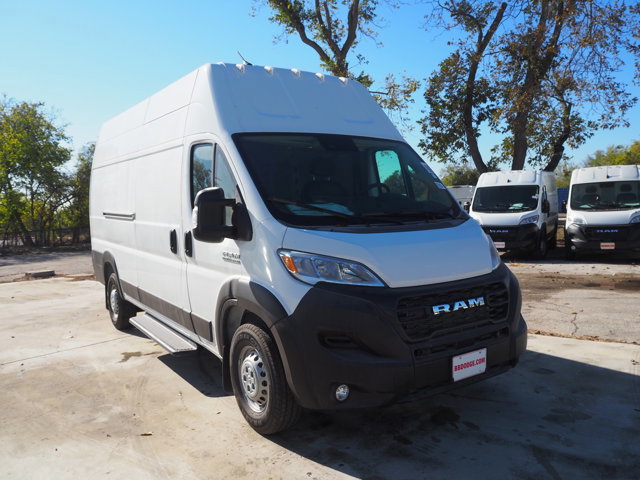 New 2025 RAM ProMaster 3500 w/ Roll-Up Rear Door Package image 4